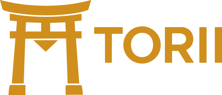 logotipo de Torii mostrando una puerta tradicional japonesa con detalles dorados